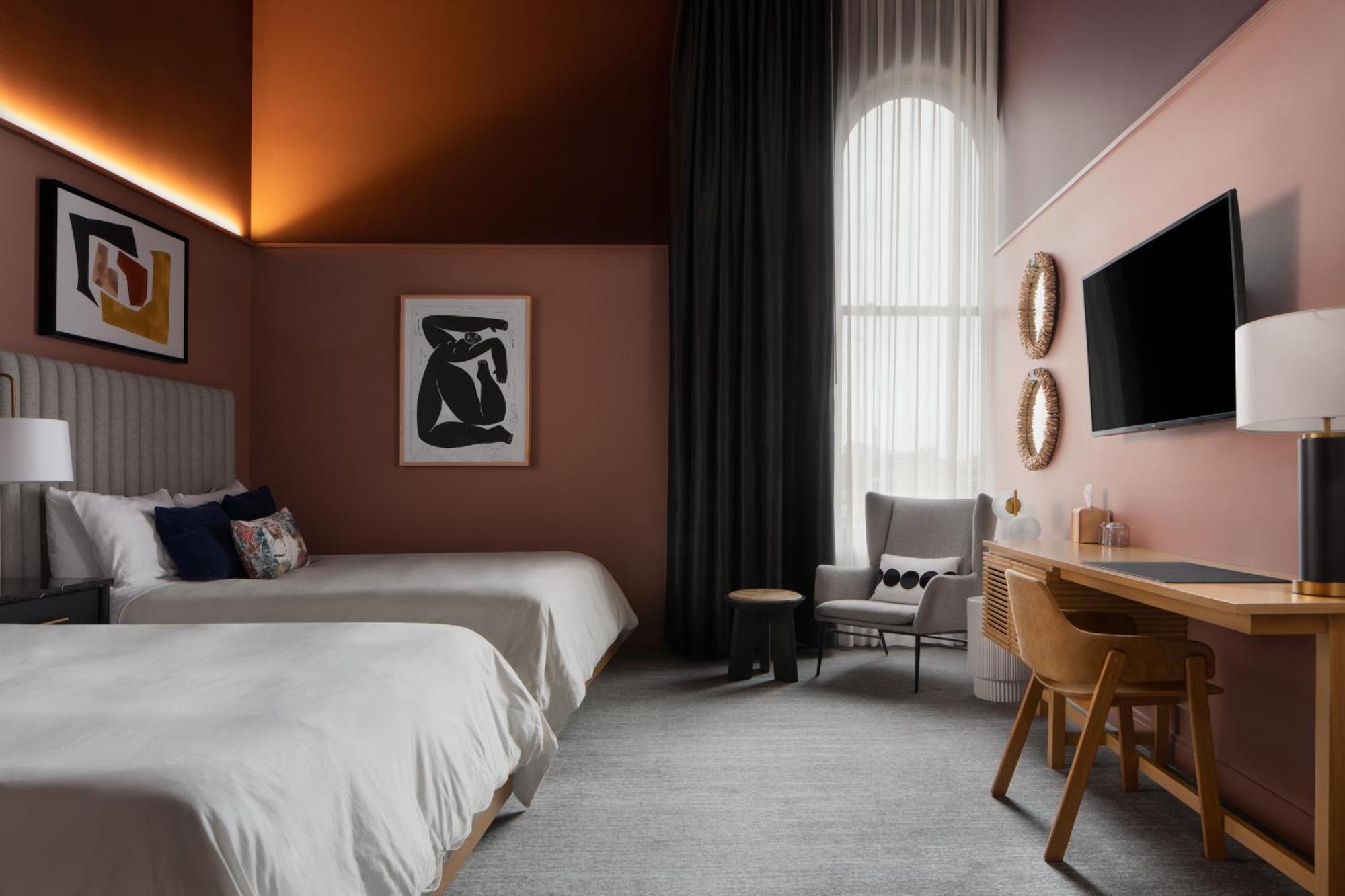 Hotel Kinn Downtown Milwaukee